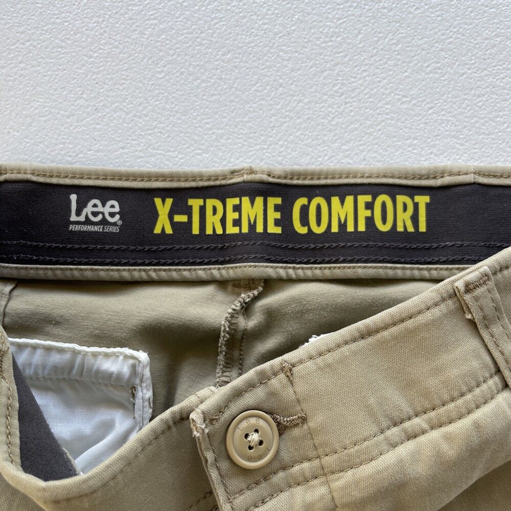 Lee Extreme Comfort Mens Sz 32X27 (Length Hemmed 27 In) Straight Fit Khaki Pants - Picture 3 of 11
